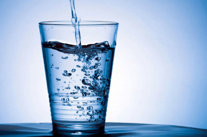 вода для улюбленої дієти